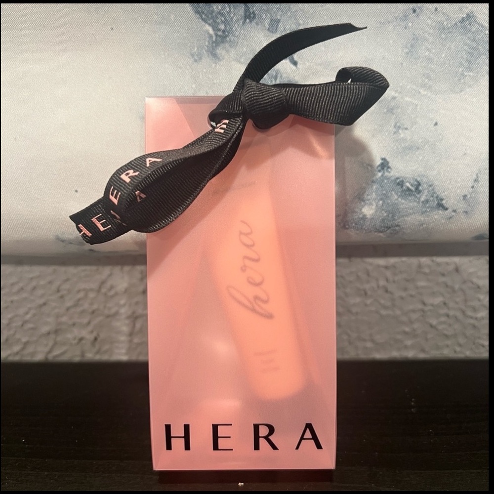 BRAND NEW HERA Korean Sensual Scented Hand Cream